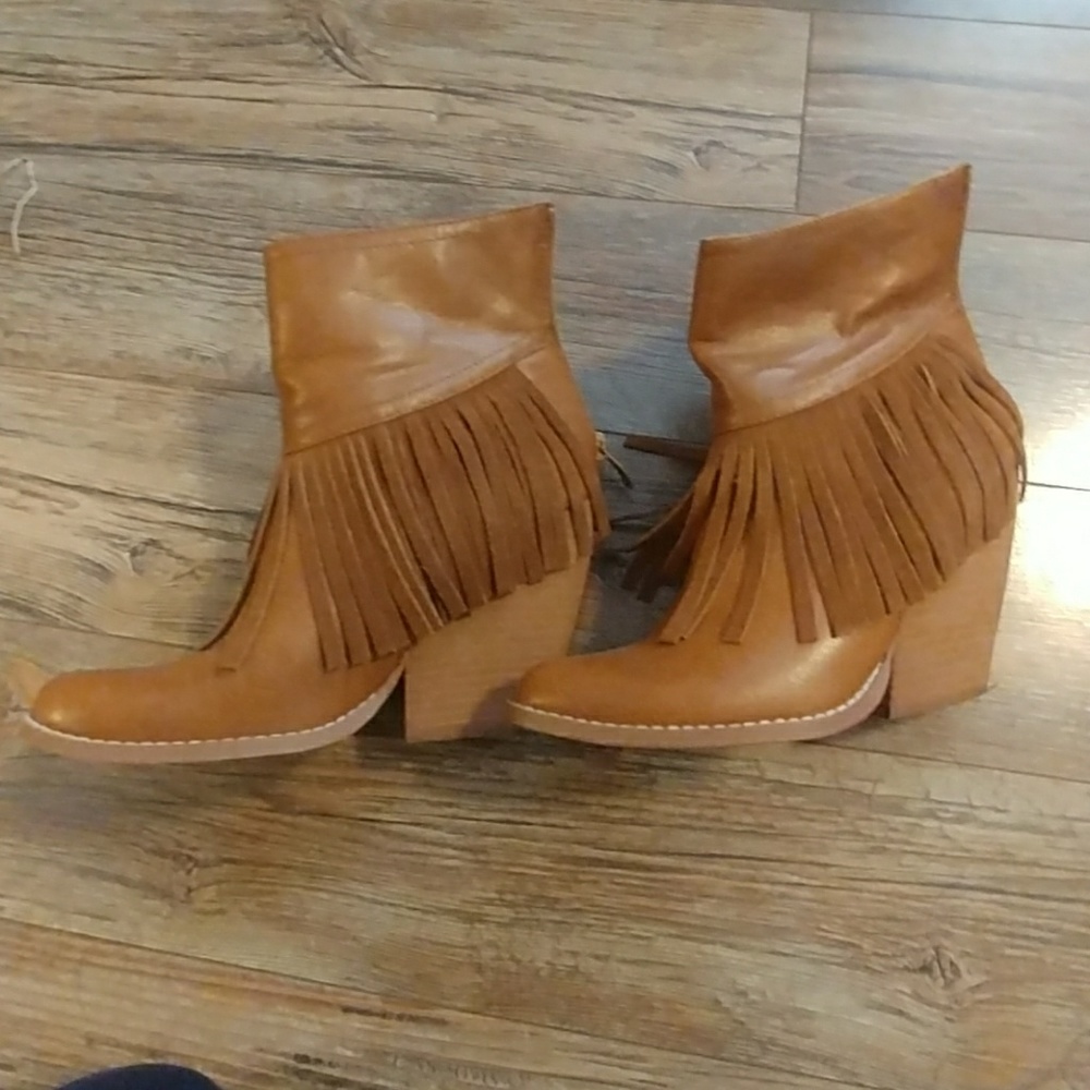 Very Volatile Boots